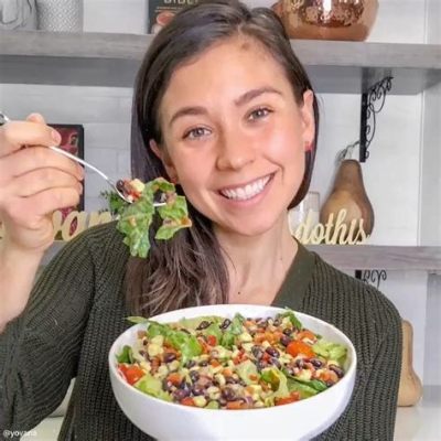 Yovana Mendoza's Spicy Salsa Showdown Ignites Social Media Frenzy: A Culinary Clash of Epic Proportions!